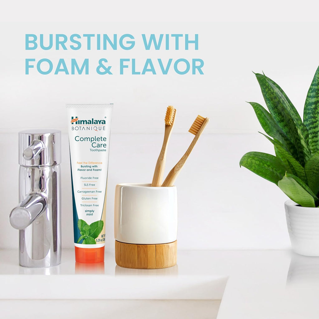 Himalaya Botanique Simply Mint Complete Care Toothpaste Refreshing Mint Flavour | Strong Teeth | Healthy Gums | Fresh Breath - 150G | Fluoridfreie Zahnpasta Für Hellere Zähne & Frischen Atem Mit Neem & Granatapfel, Natürlich, Sls-Frei, Glutenfrei & Vegan